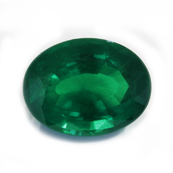 Emeraude d'un vert sombre, moins lumineux émeraude sombre