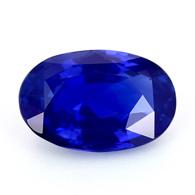 Un saphir du Cachemire à la tonalité typique appelée bleu Cornflower saphir cachemire