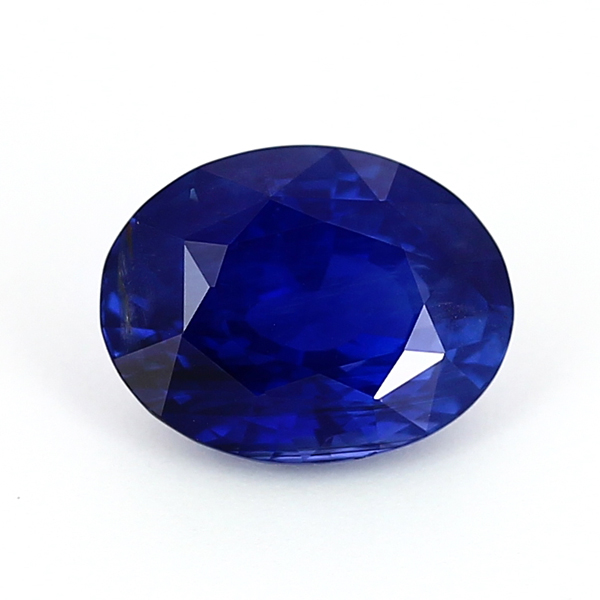 Les saphirs de très bonne pureté ne possèdent que quelques inclusions, souvent invisibles à l'oeil. saphir tres bonne purete